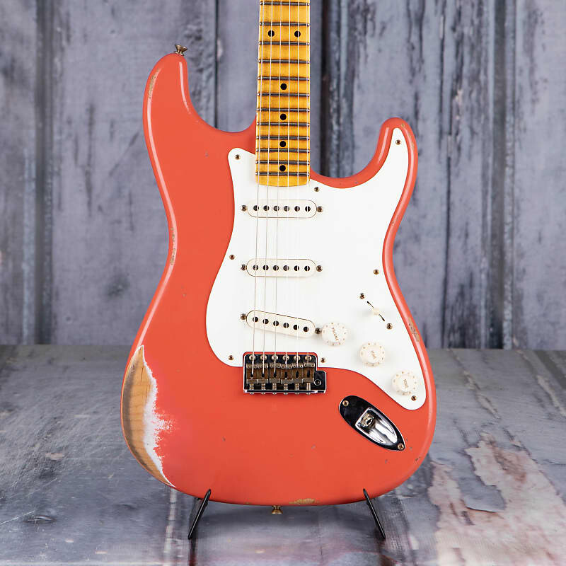 

Fender Custom Shop Limited Edition '57 Stratocaster Relic, состаренный таитянский коралл