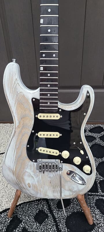 

Fender Stratocaster Relic - Запасные части 2023 Driftwood Relic - Лучшие звукосниматели, тюнеры и дерево (звукосниматели Fender) Relic Partscaster