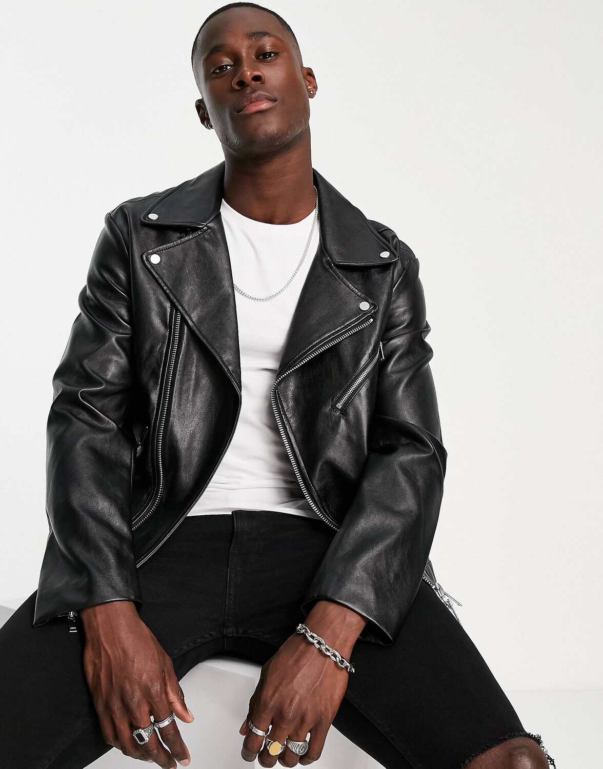 

Черная байкерская куртка из искусственной кожи ASOS DESIGN, Черный