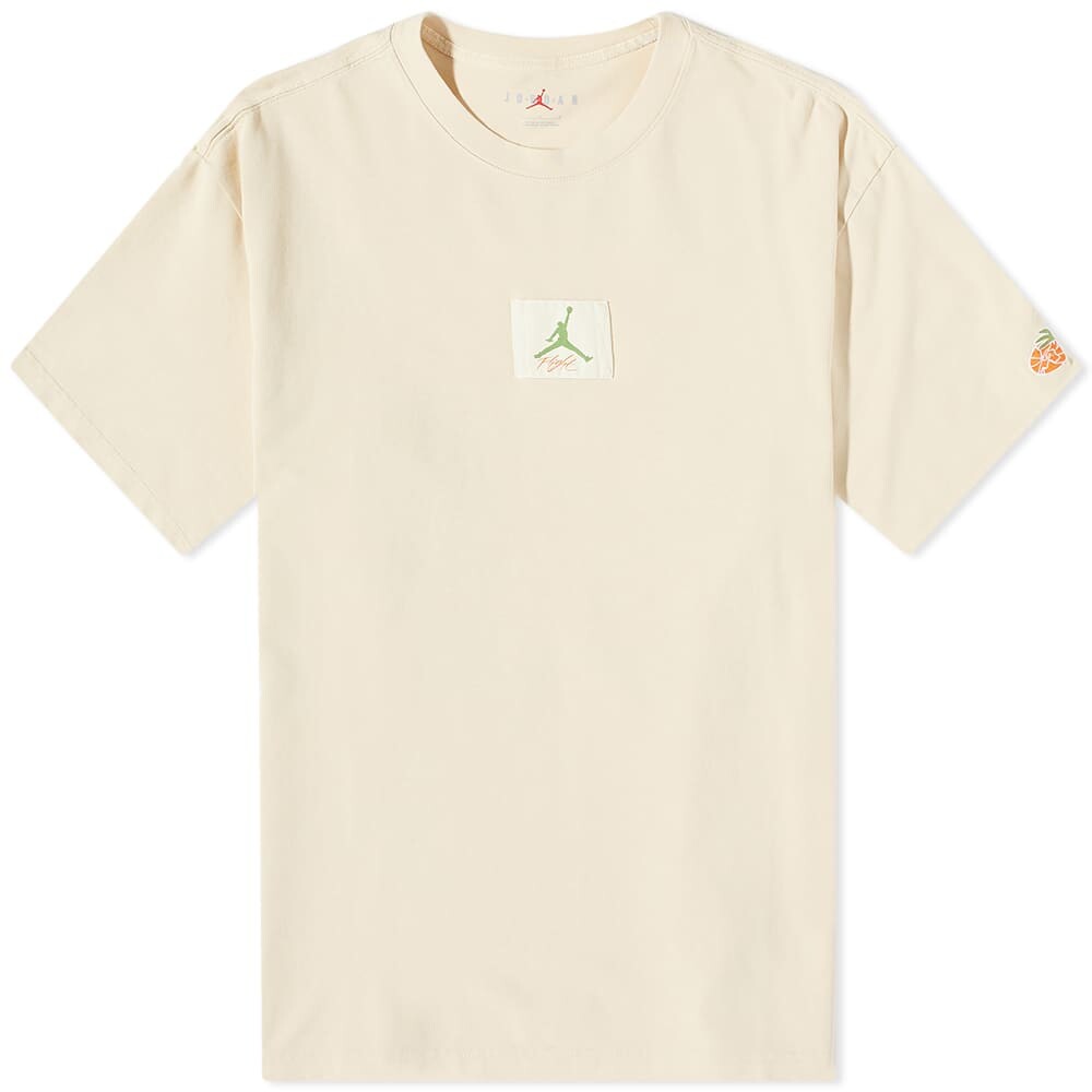 

Футболка Air Jordan x Titan Tee