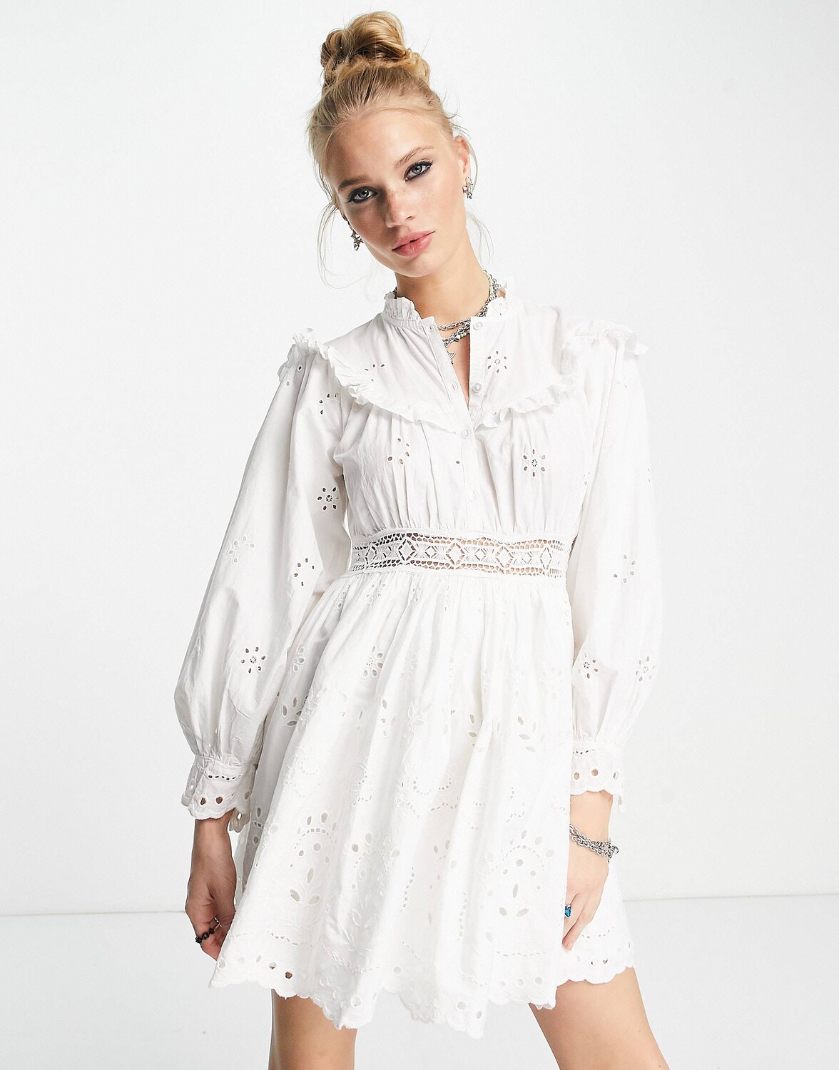 

Белое платье мини с оборками Topshop