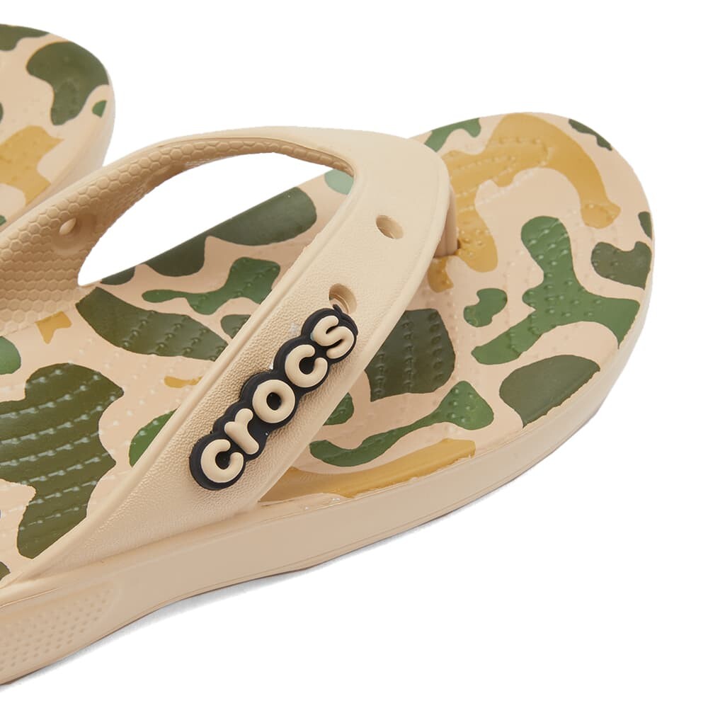 Crocs camo flip deals flops