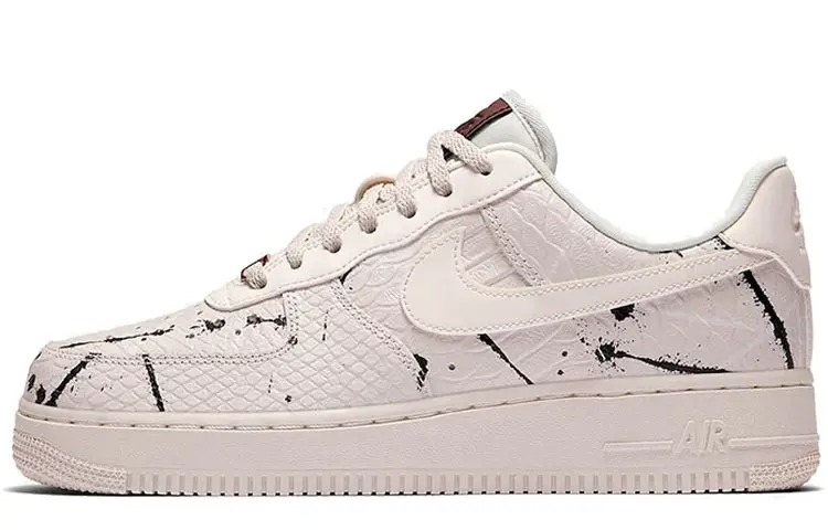 

Женские кроссовки для скейтбординга Nike Air Force 1 Low
