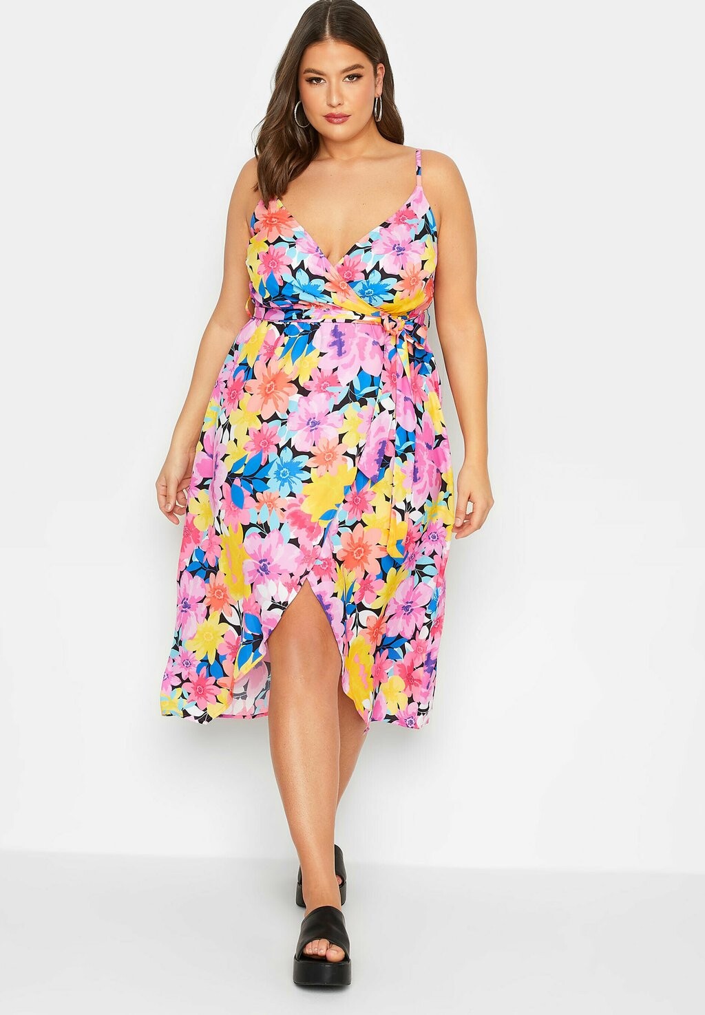 

Летнее платье Yours Clothing