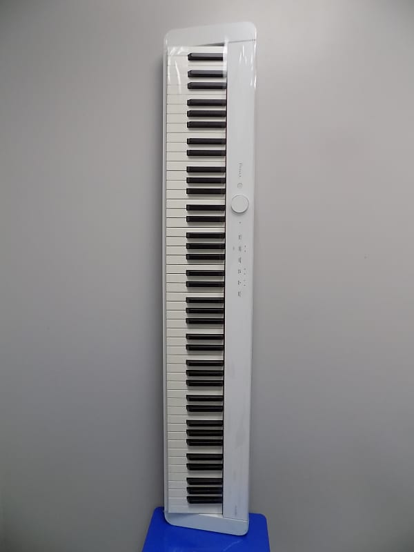 цена Сценическое пианино Casio Privia PX-S1100 - белое PX-S1100WE