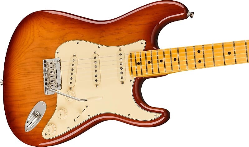 

Fender American Professional II Stratocaster с накладкой из клена - Sienna Sunburst American Professional II Stratocaster with Maple Fretboard