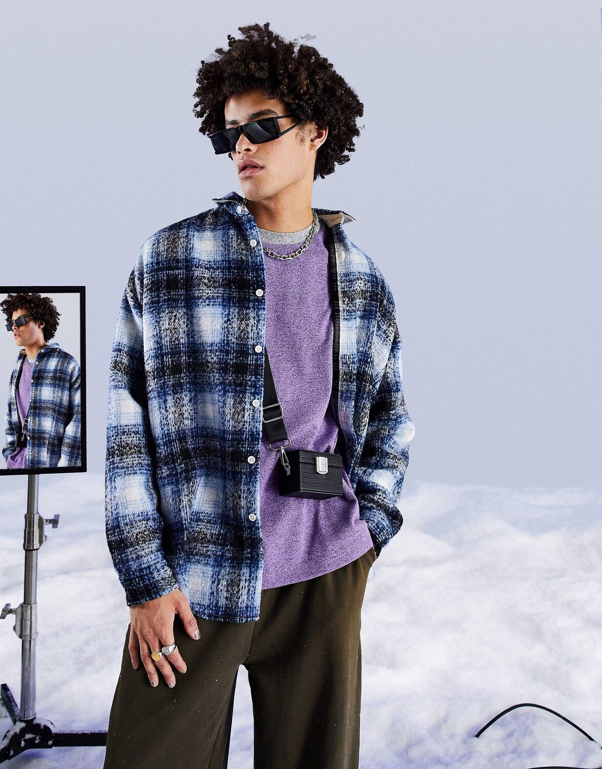

Темно-синяя куртка в темную клетку ASOS DESIGN