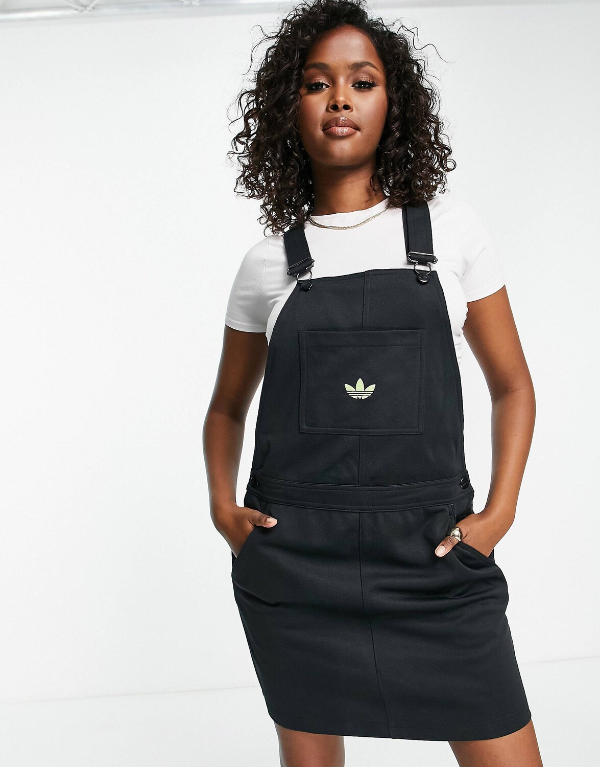 

Черное платье-комбинезон с логотипом в мелкую клетку adidas Originals