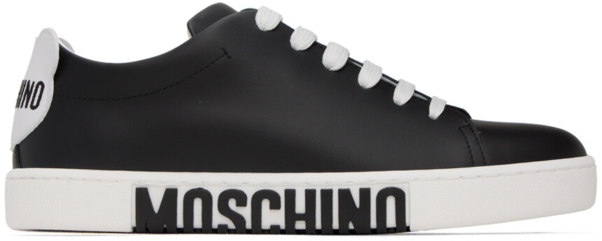 

Черные кроссовки с вышивкой Moschino