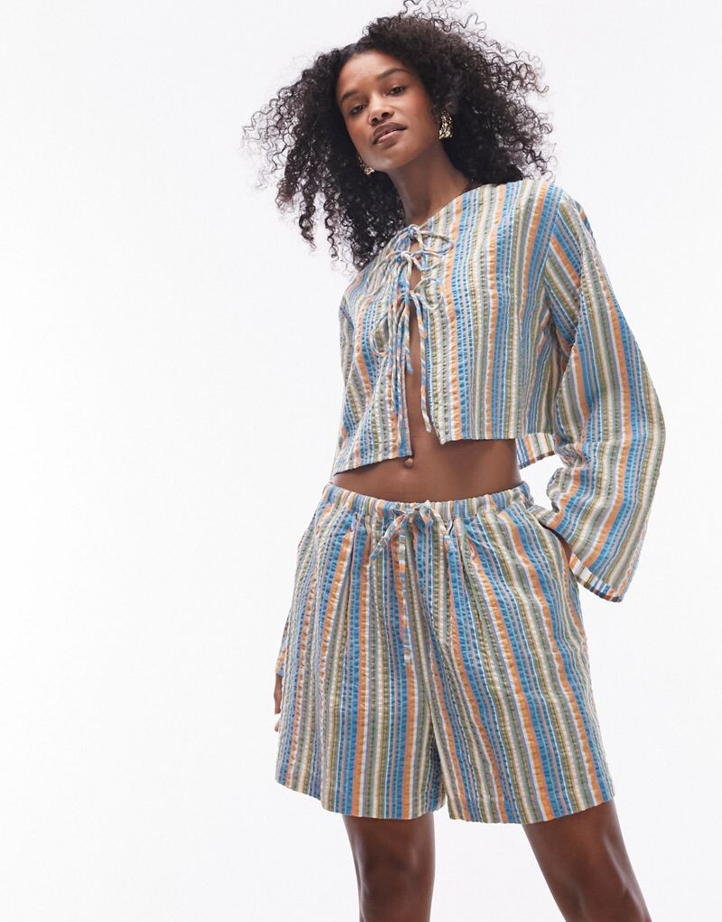 

Пляжные шорты в полоску Topshop из сирсакера - часть комплекта
