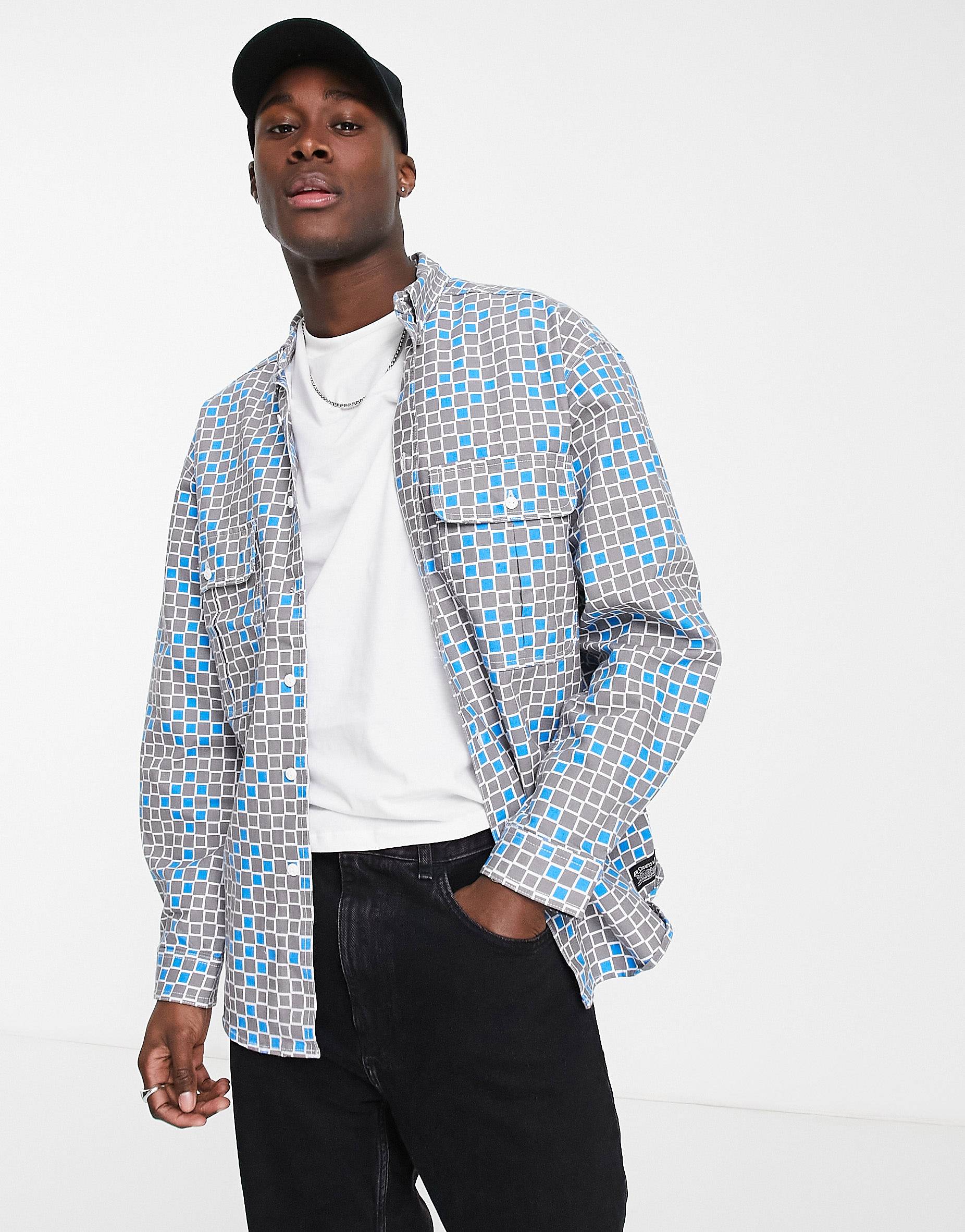 цена Рубашка Levi's Skate синего цвета с геометрическим принтом и карманами