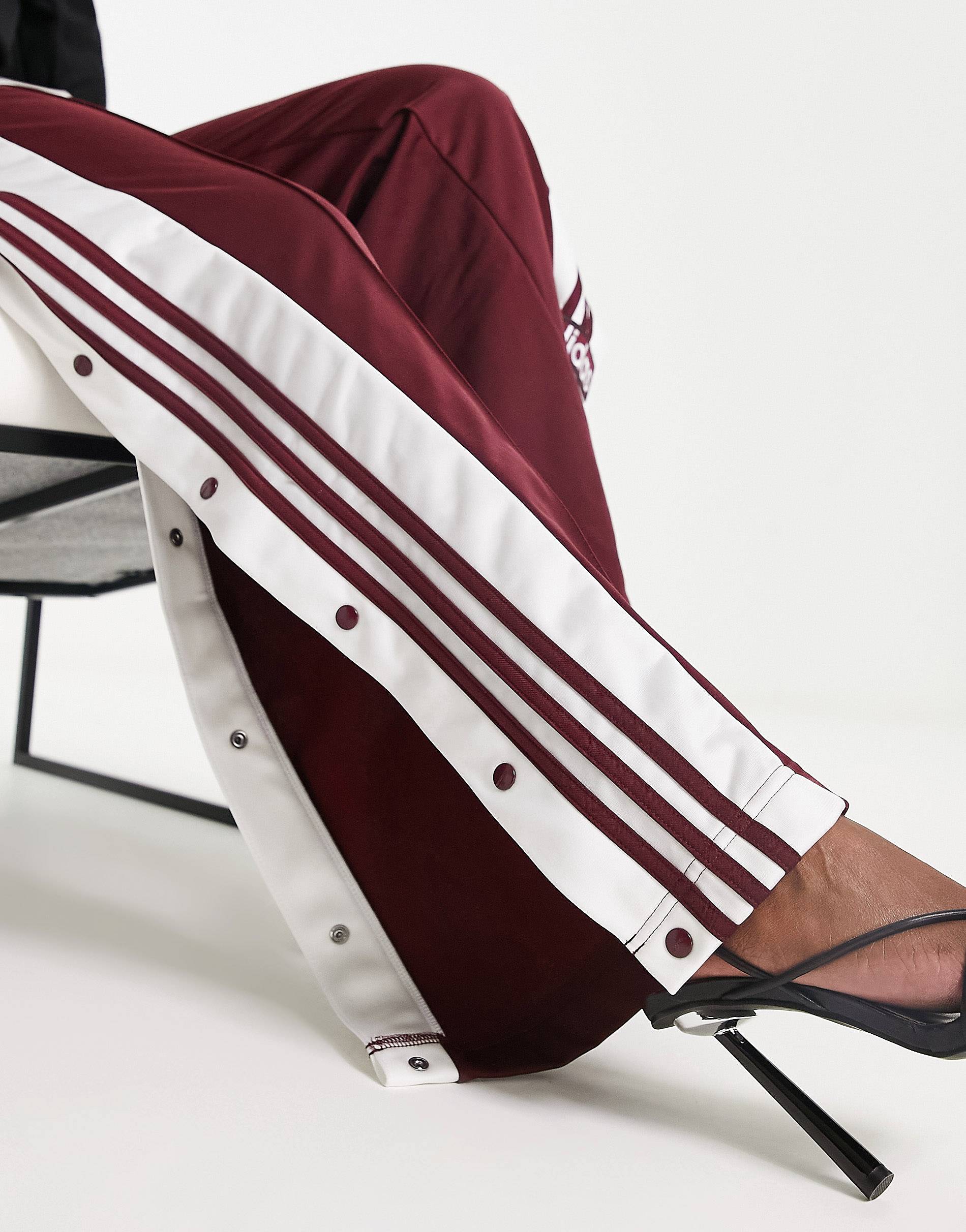 Adidas store adibreak maroon