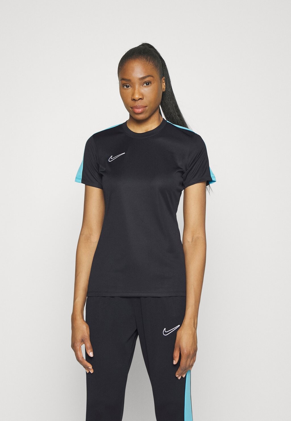 

Спортивная футболка Nike, черный