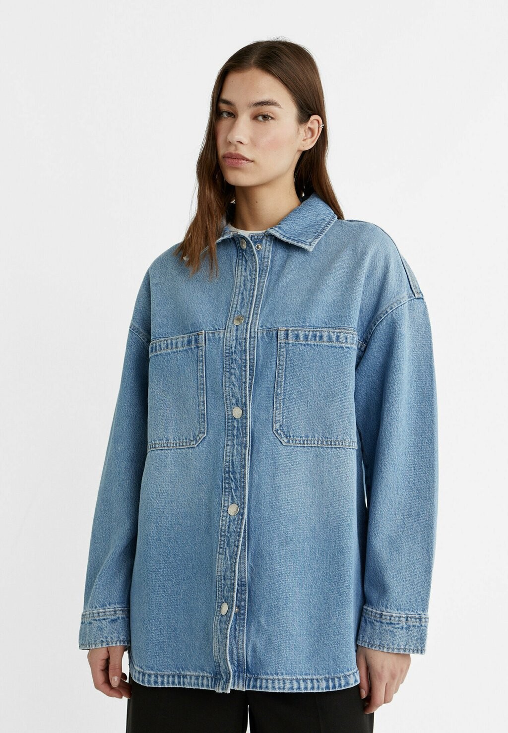 

Джинсовая куртка OVERSIZE Stradivarius, цвет dark blue denim