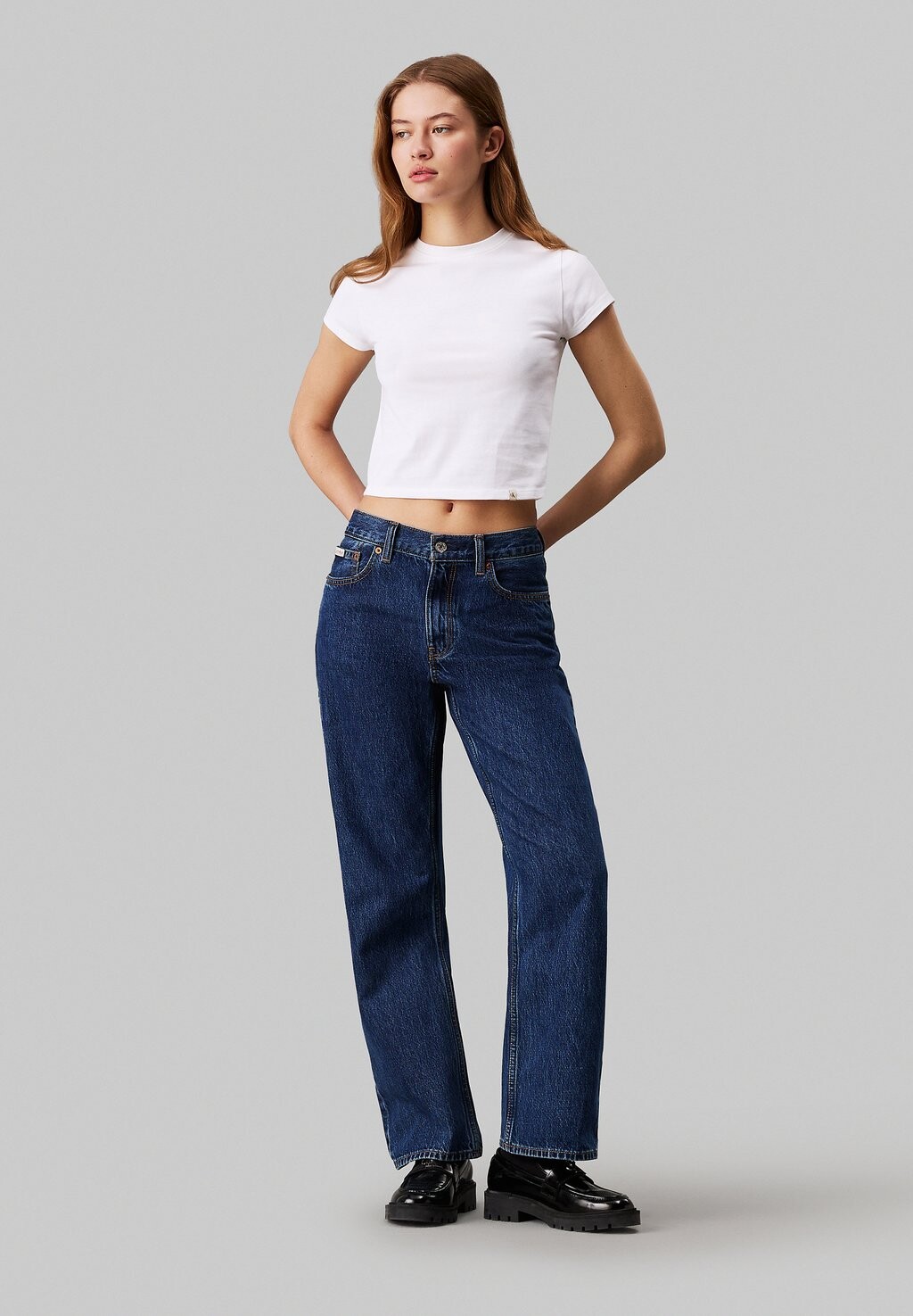 

Футболка CONTEMPORARY Calvin Klein, белый