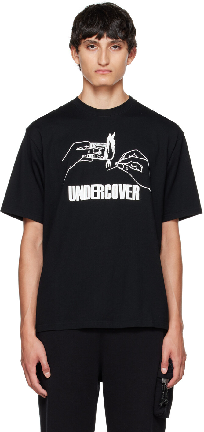 

Черная футболка с рисунком Undercover