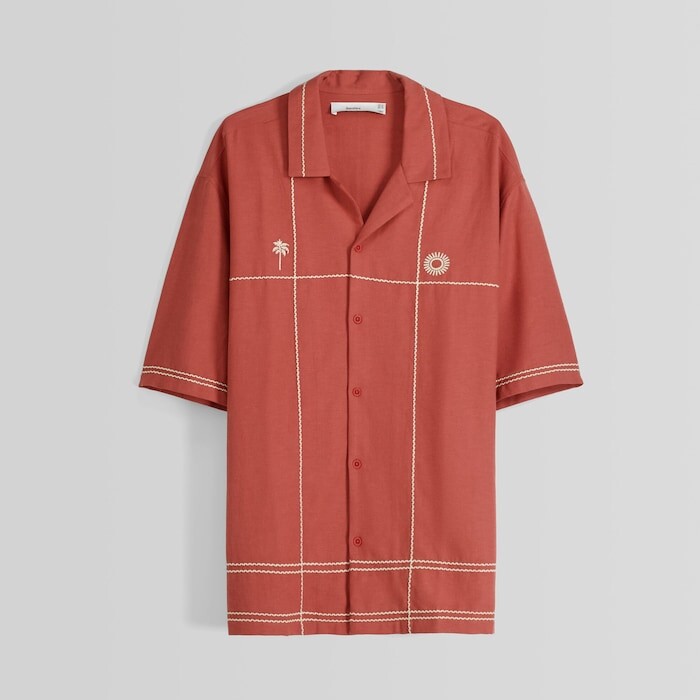 

Рубашка Bershka Rustic Short Sleeve With Embroidery, красно-оранжевый