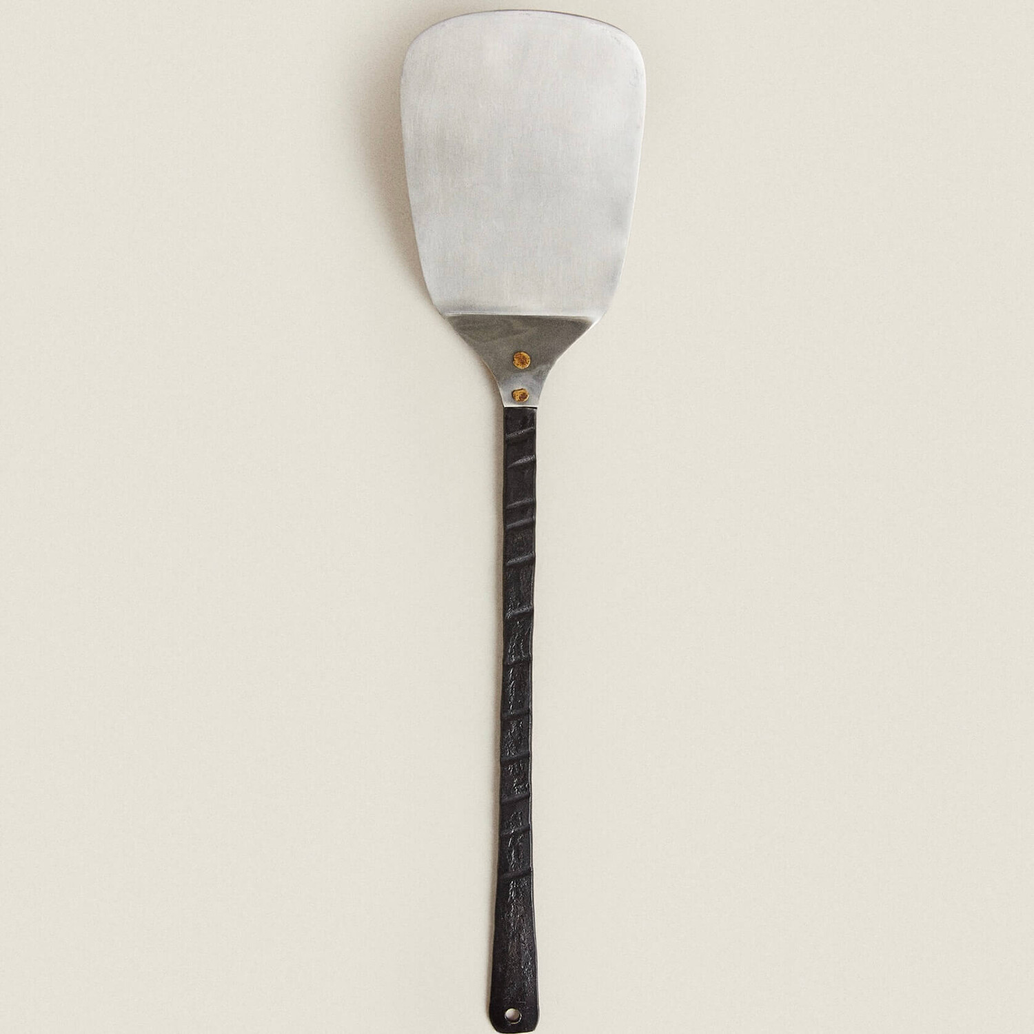 

Лопатка Zara Home Steel With Antique-Finish Detail, стальной/черный
