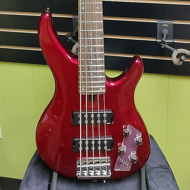 цена 5-струнная бас-гитара Yamaha TRBX305 Candy Apple Red с палисандровой накладкой