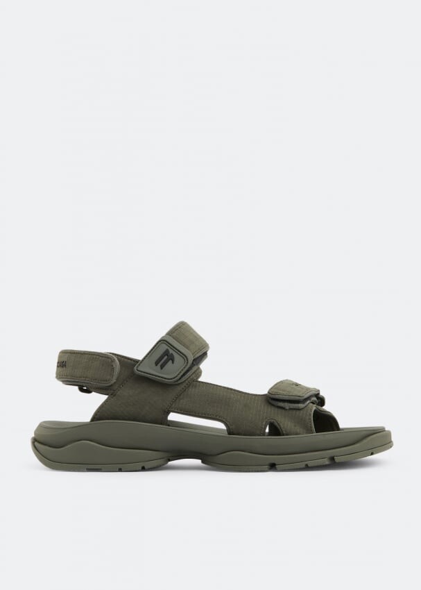 

Сандалии BALENCIAGA Tourist sandals, зеленый