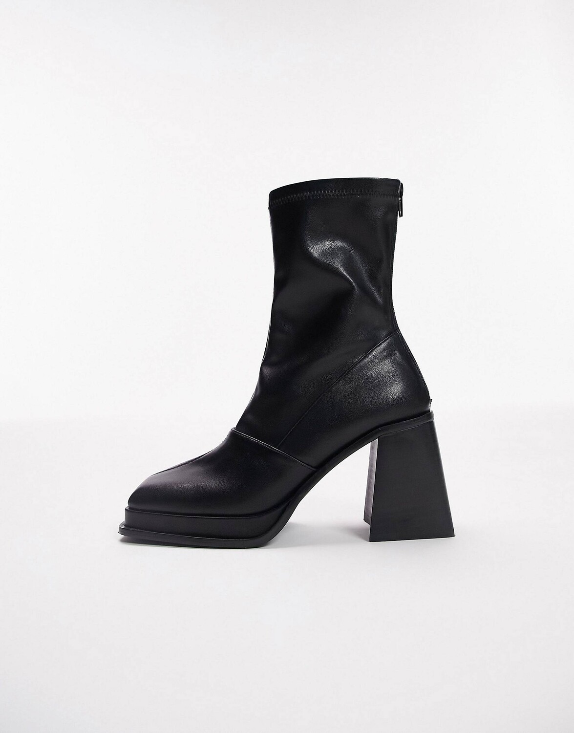 

Черные носки на блочном каблуке Topshop Maddie, Черный
