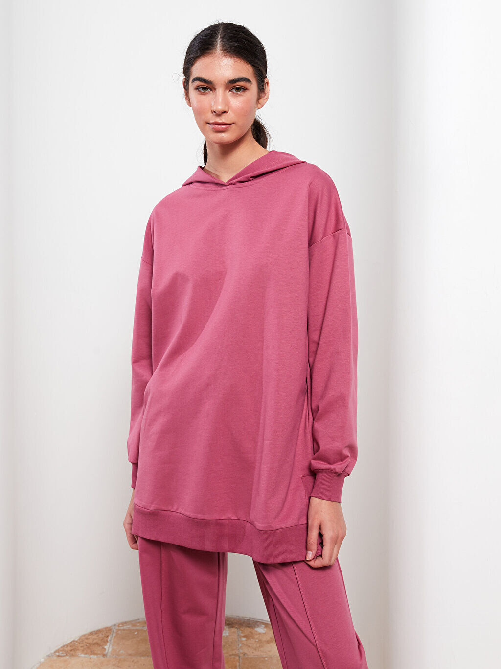 

Женская толстовка-туника с капюшоном и длинными рукавами LCW Modest