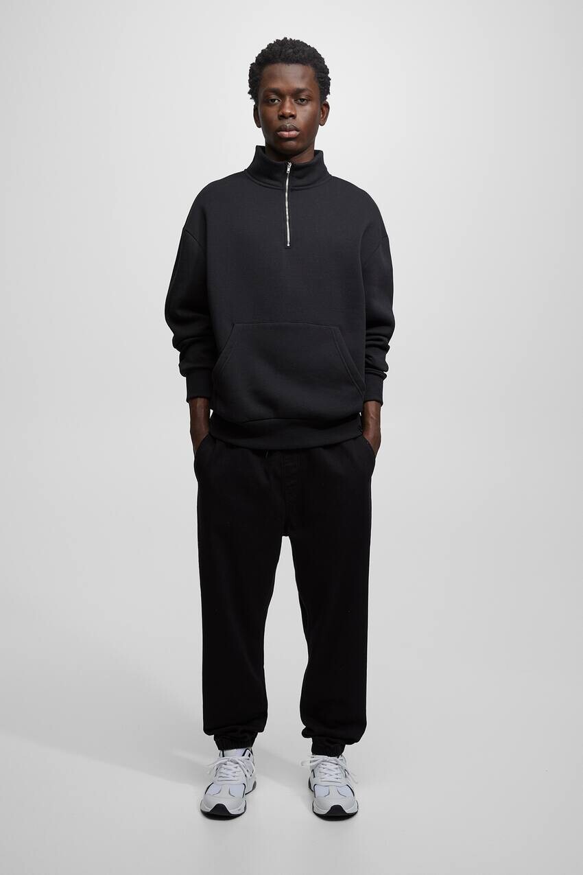 

Джинсы-джоггеры Pull&Bear, черный