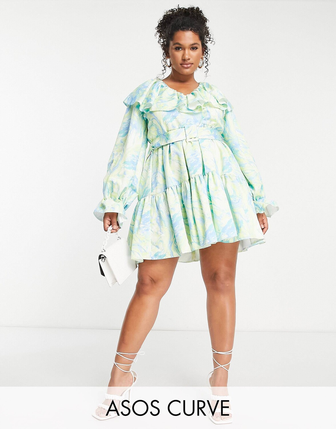

Сарафанное платье из твила с V-образным вырезом и поясом ASOS LUXE Curve