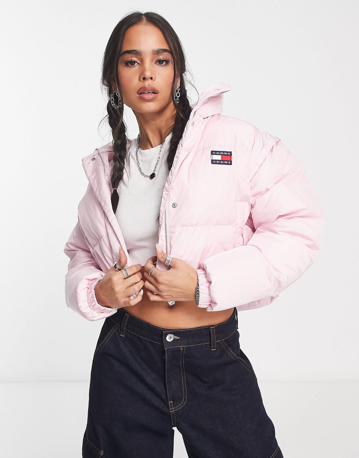

Розовый укороченный пуховик со съемными рукавами Tommy Jeans