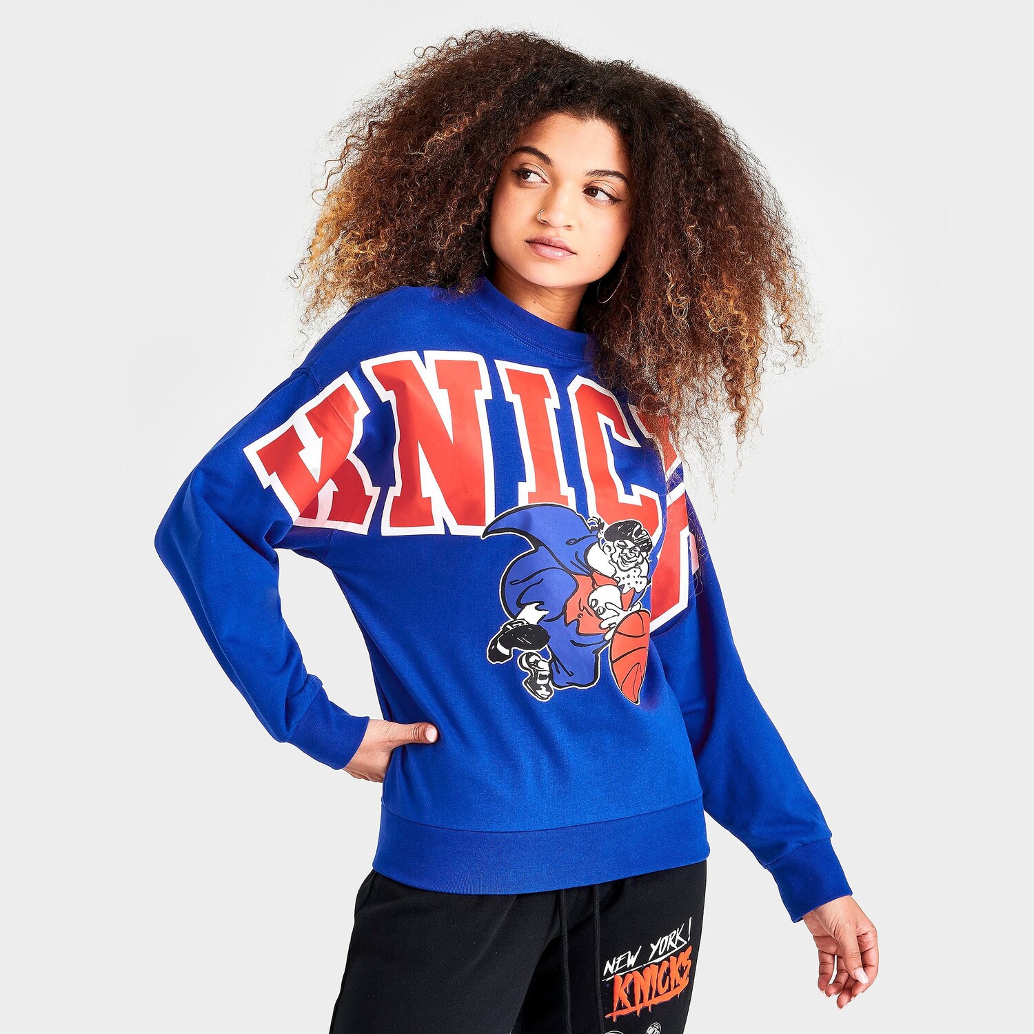 

Женский свитшот Mitchell and Ness NY Knicks с круглым вырезом, синий