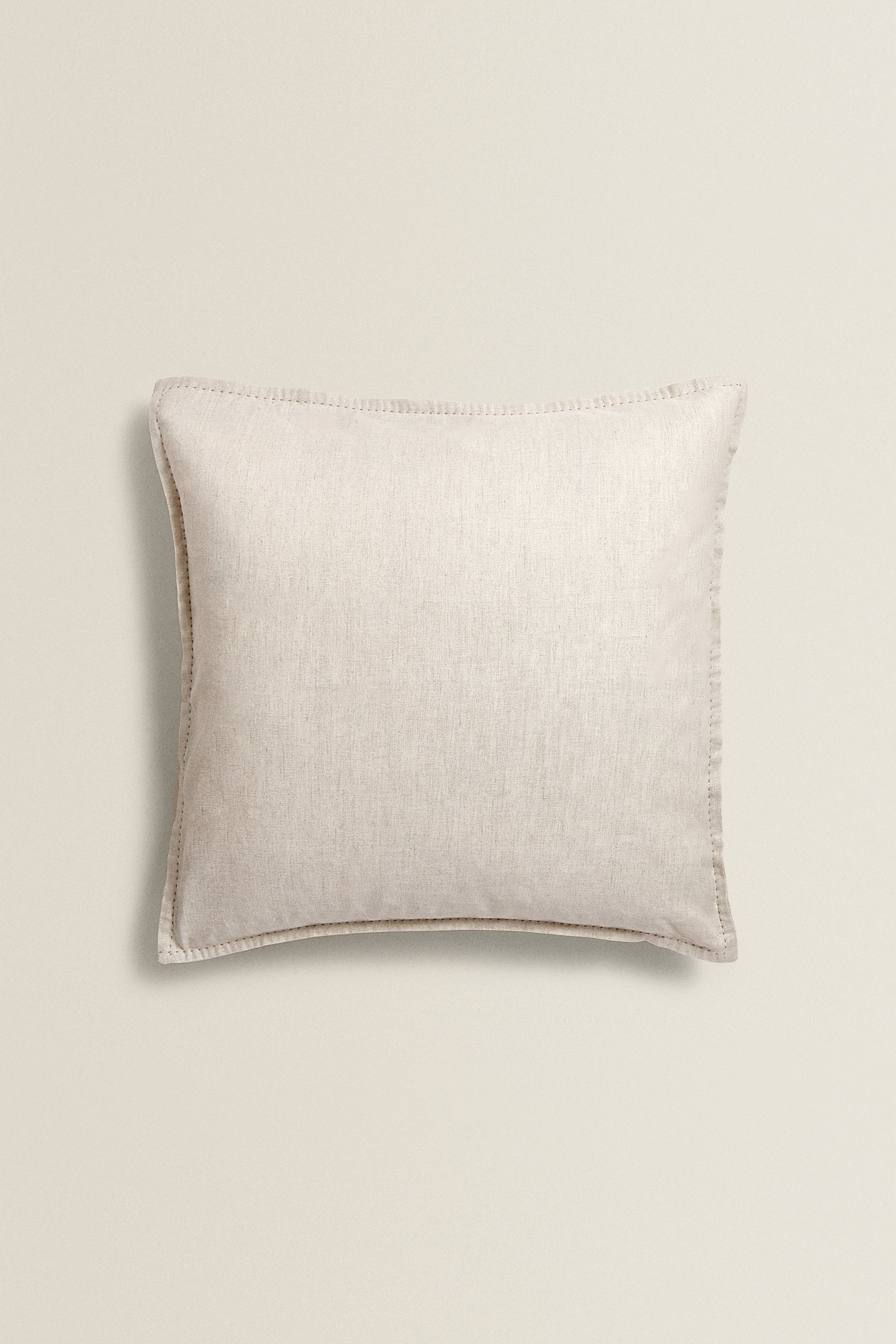 Льняная подушка Zara, светло-бежевый цена и фото