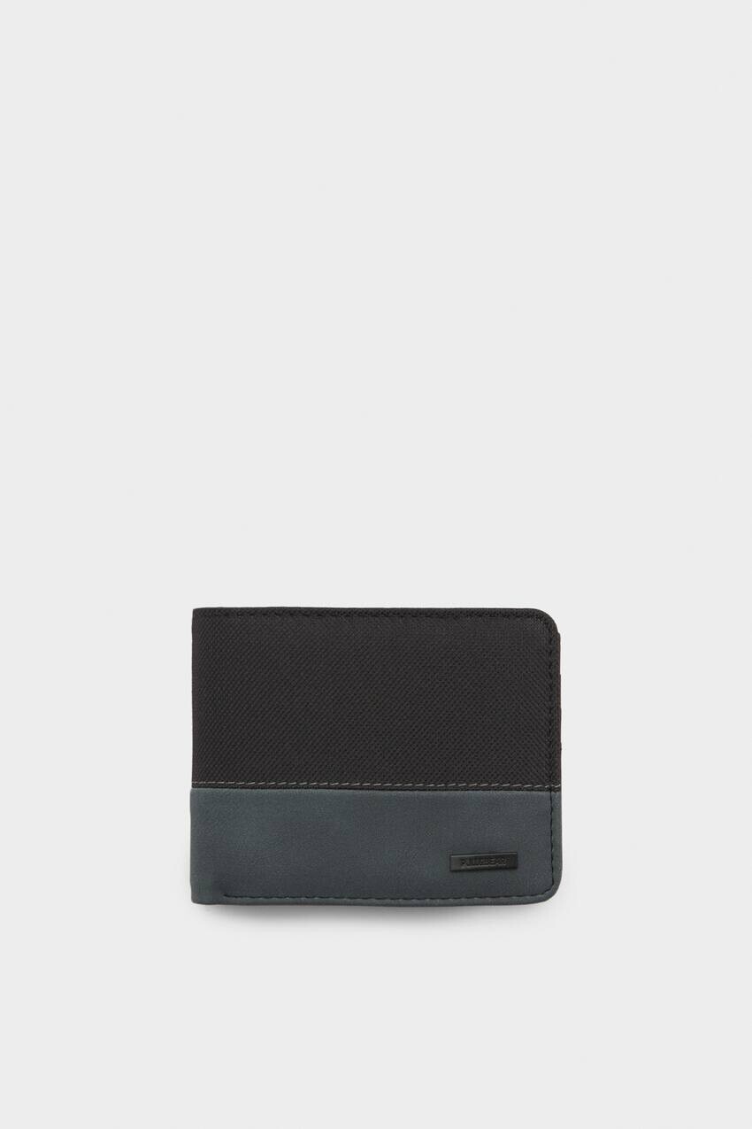 

Кошелек в стиле колор-блок Pull&Bear, черный