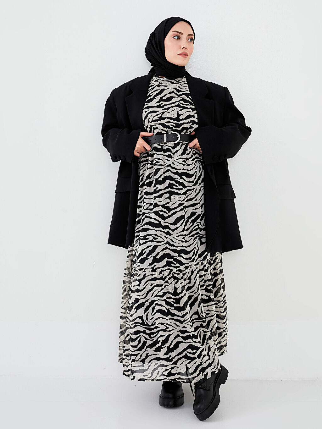 

Женское шифоновое платье с круглым вырезом и длинными рукавами LCW Modest