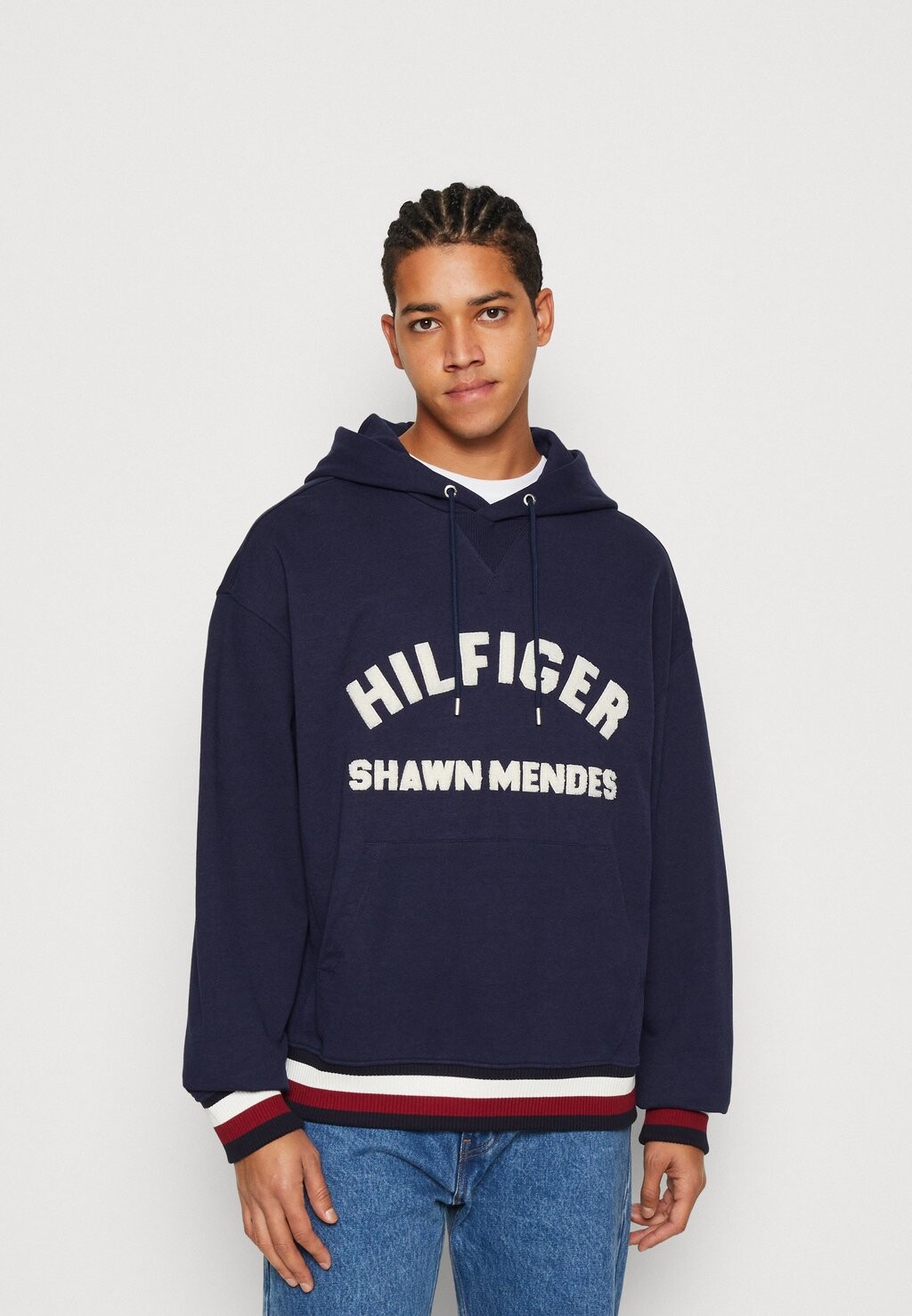 

Худи Tommy Hilfiger