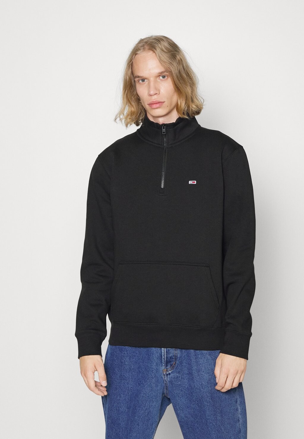 

Толстовка Tommy Jeans, черный