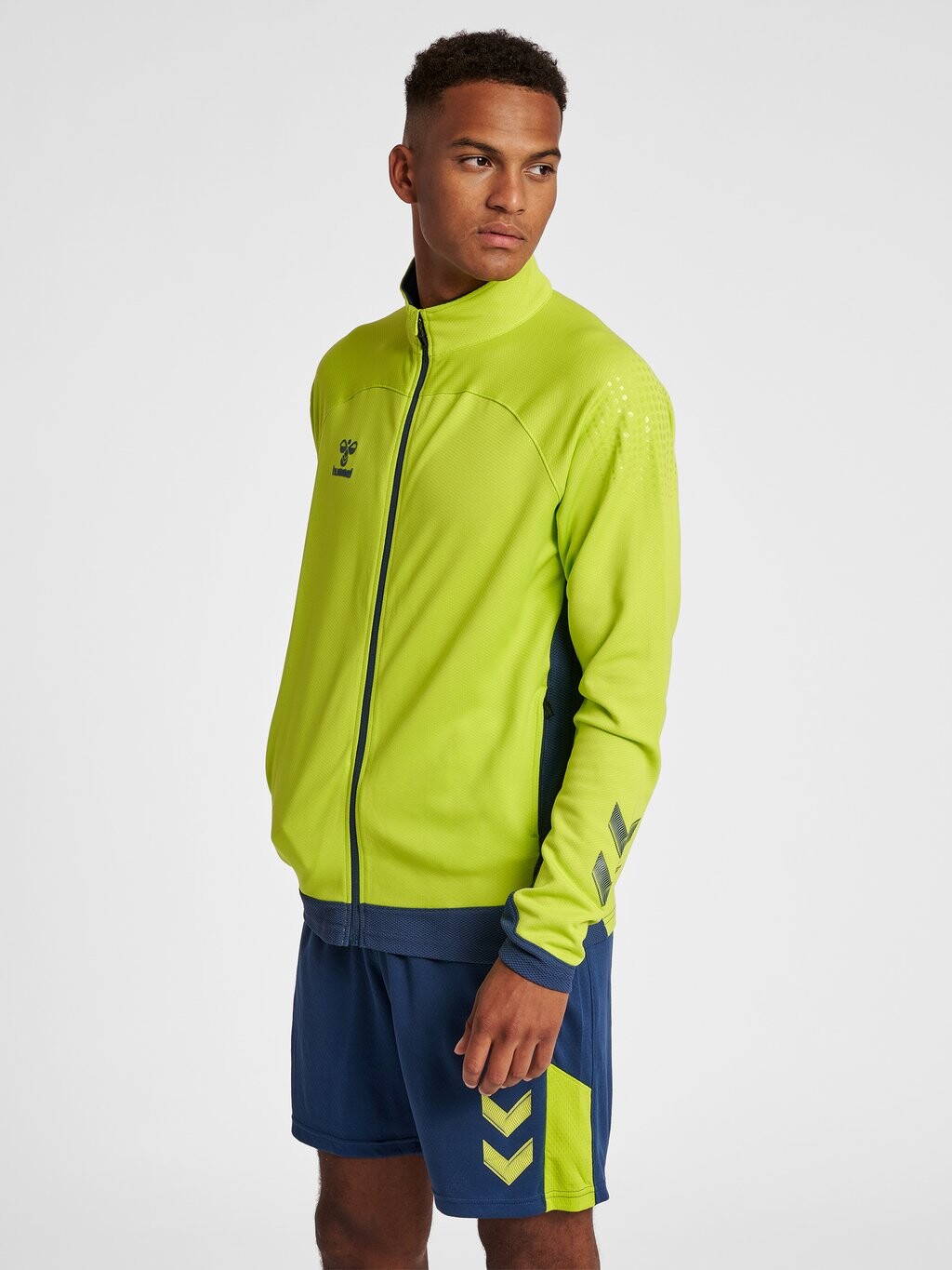 

Спортивная куртка Hummel, желтый неон