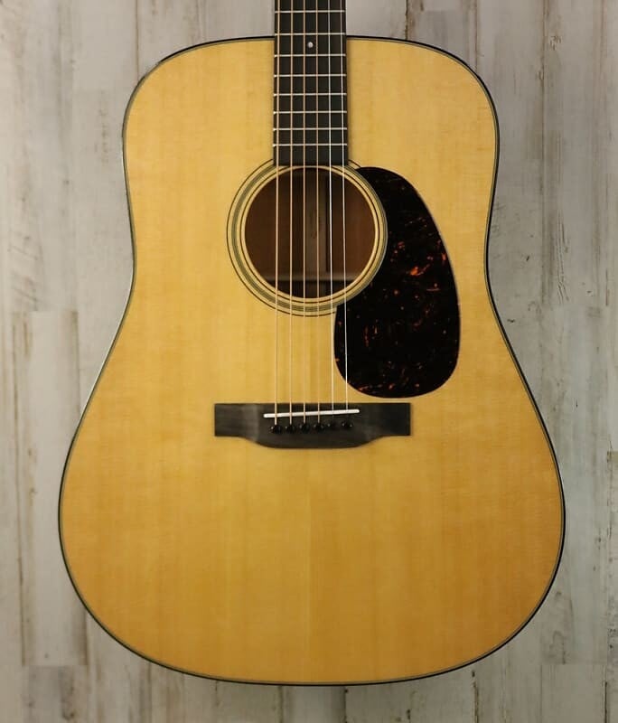 

Акустическая гитара Martin Standard Series D-18 - Natural