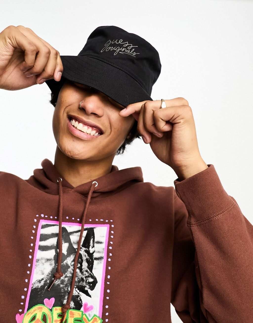 

Черная классическая панама GUESS Originals