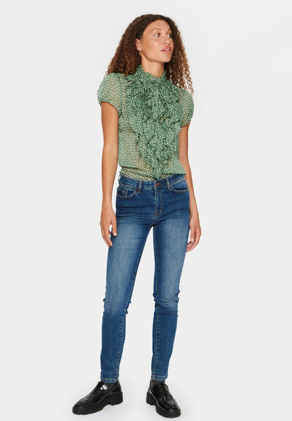 

Рубашка Saint Tropez LILJASZ CRINKLE SS, цвет dark forest mini flower shadow