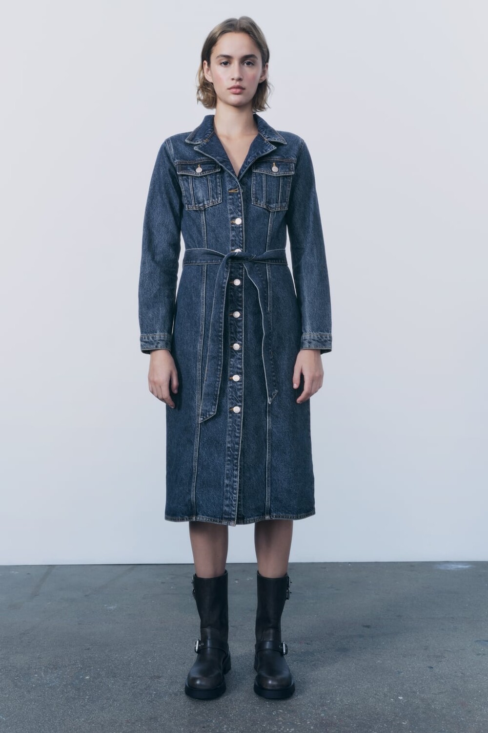 

Джинсовое платье ZW с карманами ZARA, синий