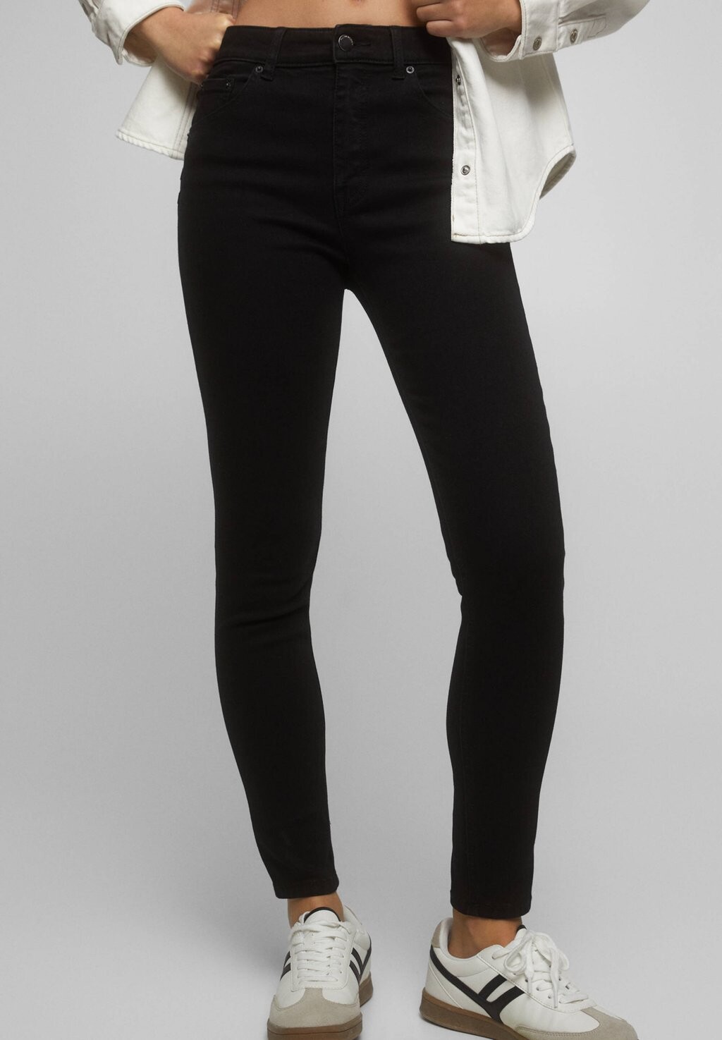 

Джинсы Skinny Fit PULL&BEAR, черный
