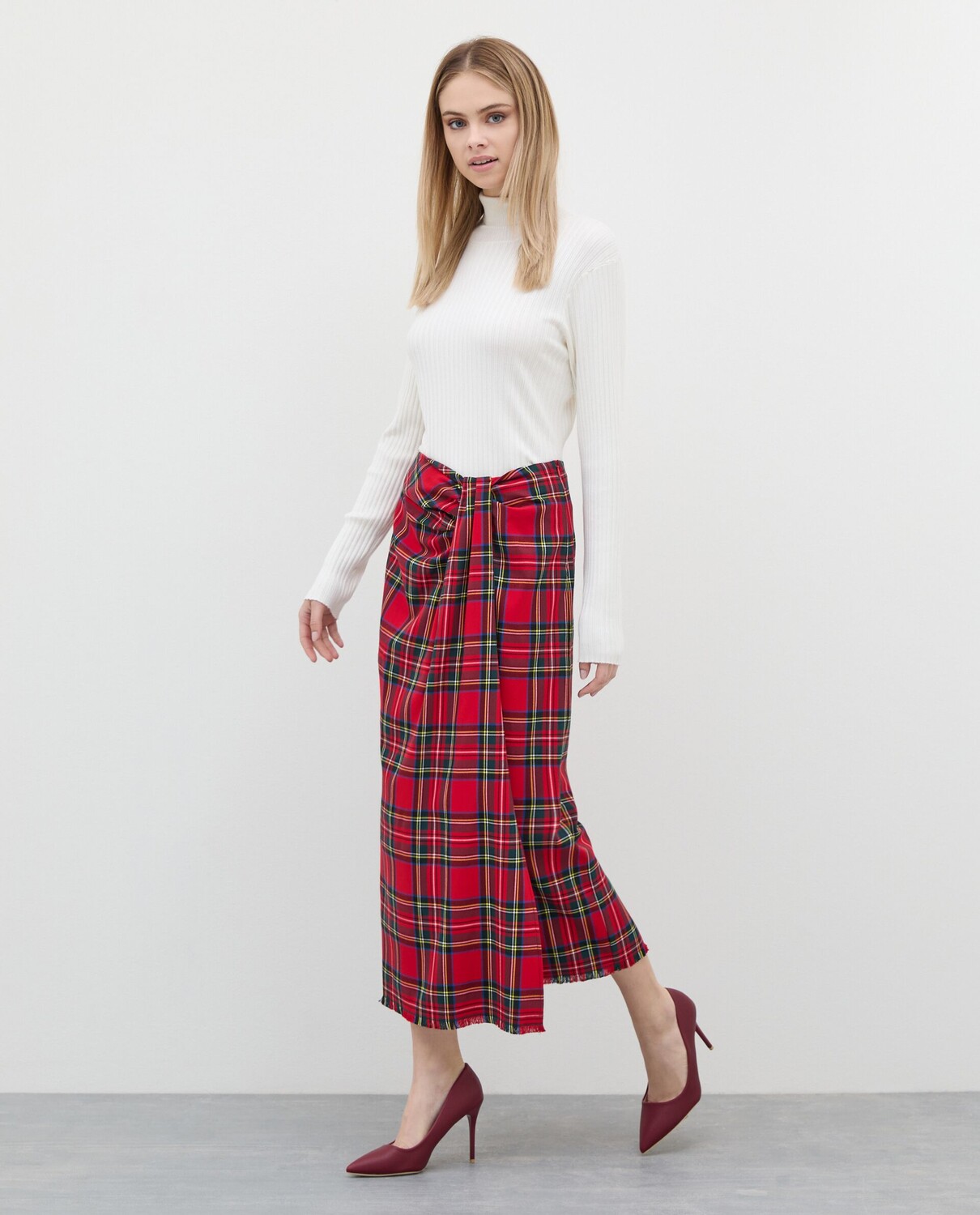 

Женская длинная юбка в клетку NICE&CHIC, зеленый/красный