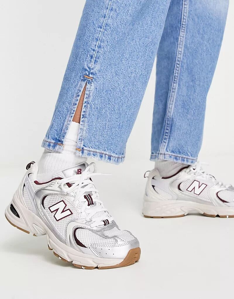 

Кроссовки New Balance 530 белого и бордового цвета, эксклюзивно для ASOS