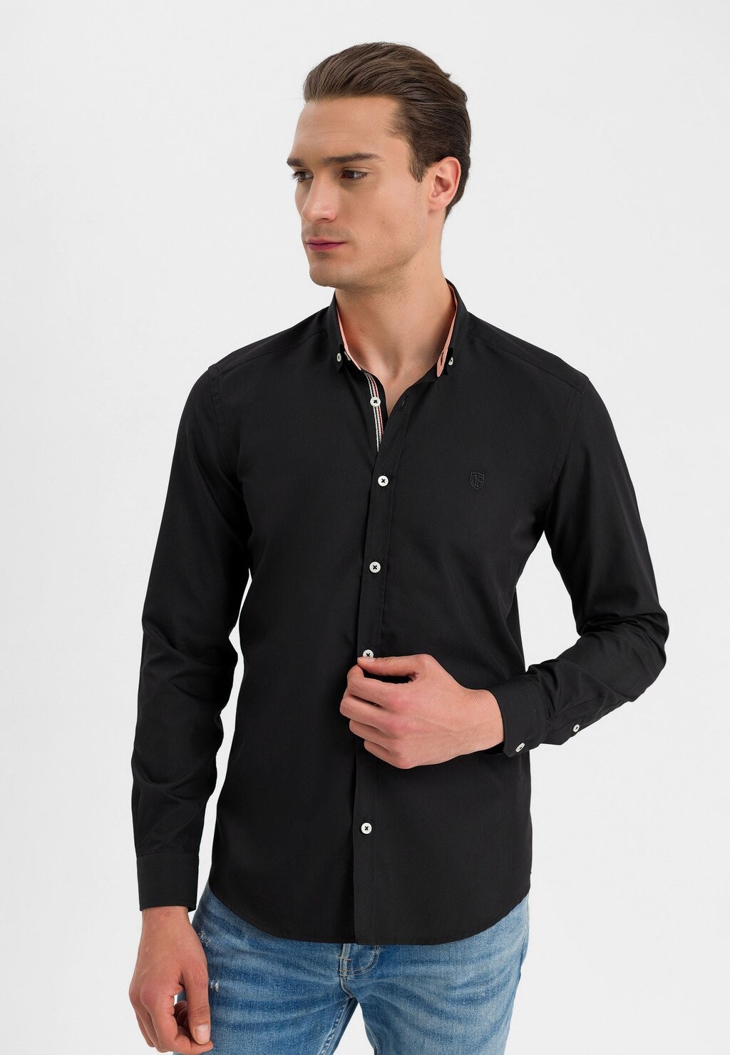 

Рубашка Basic Slim Fit Felix Hardy, черный