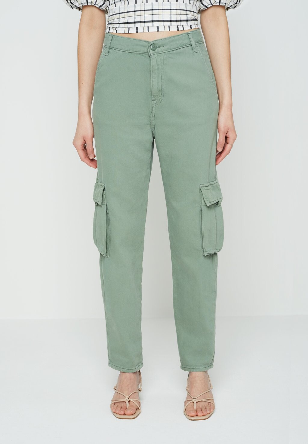 

Брюки с карманом на бедре Levi's