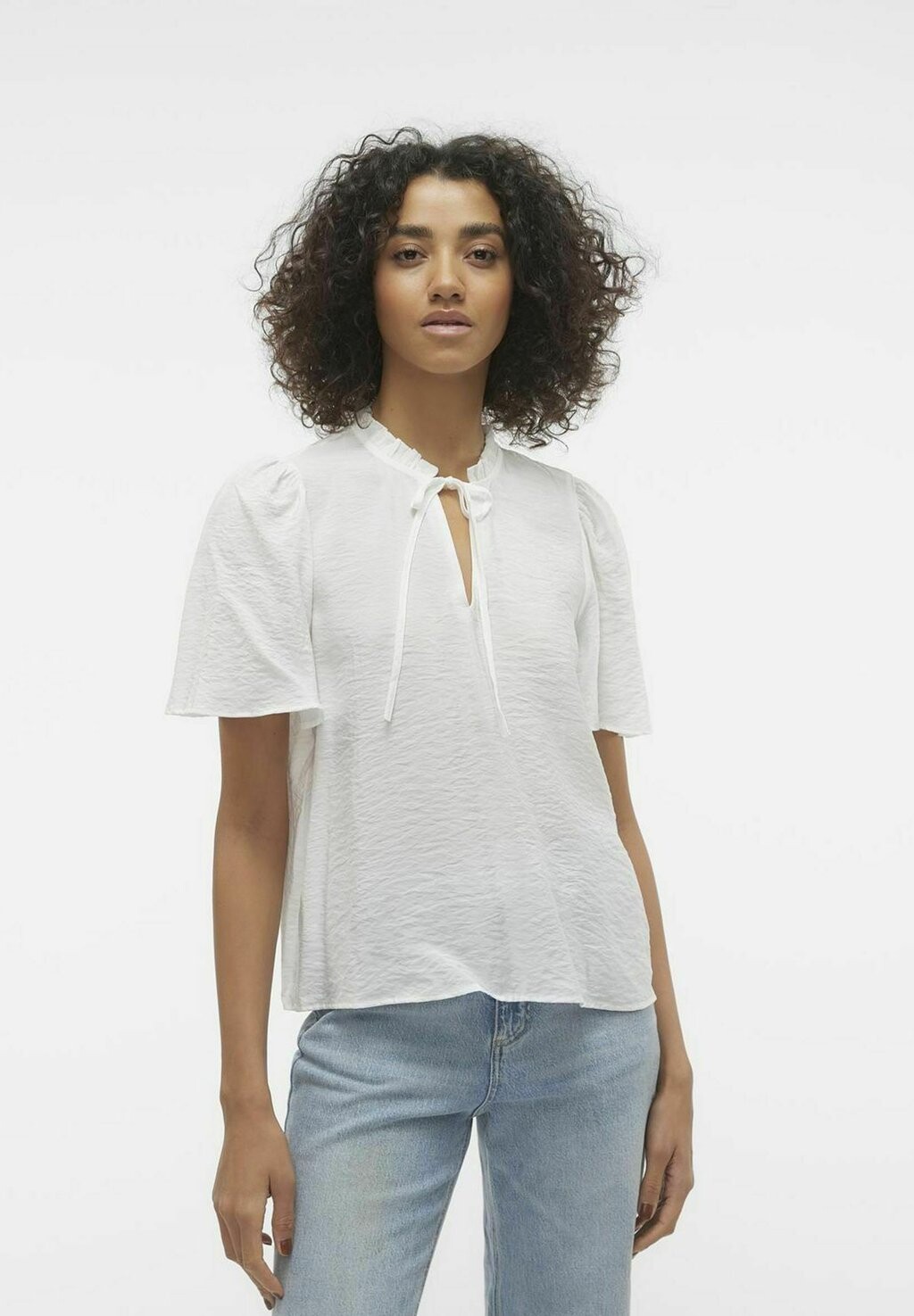 

Блузка Vero Moda, цвет snow white
