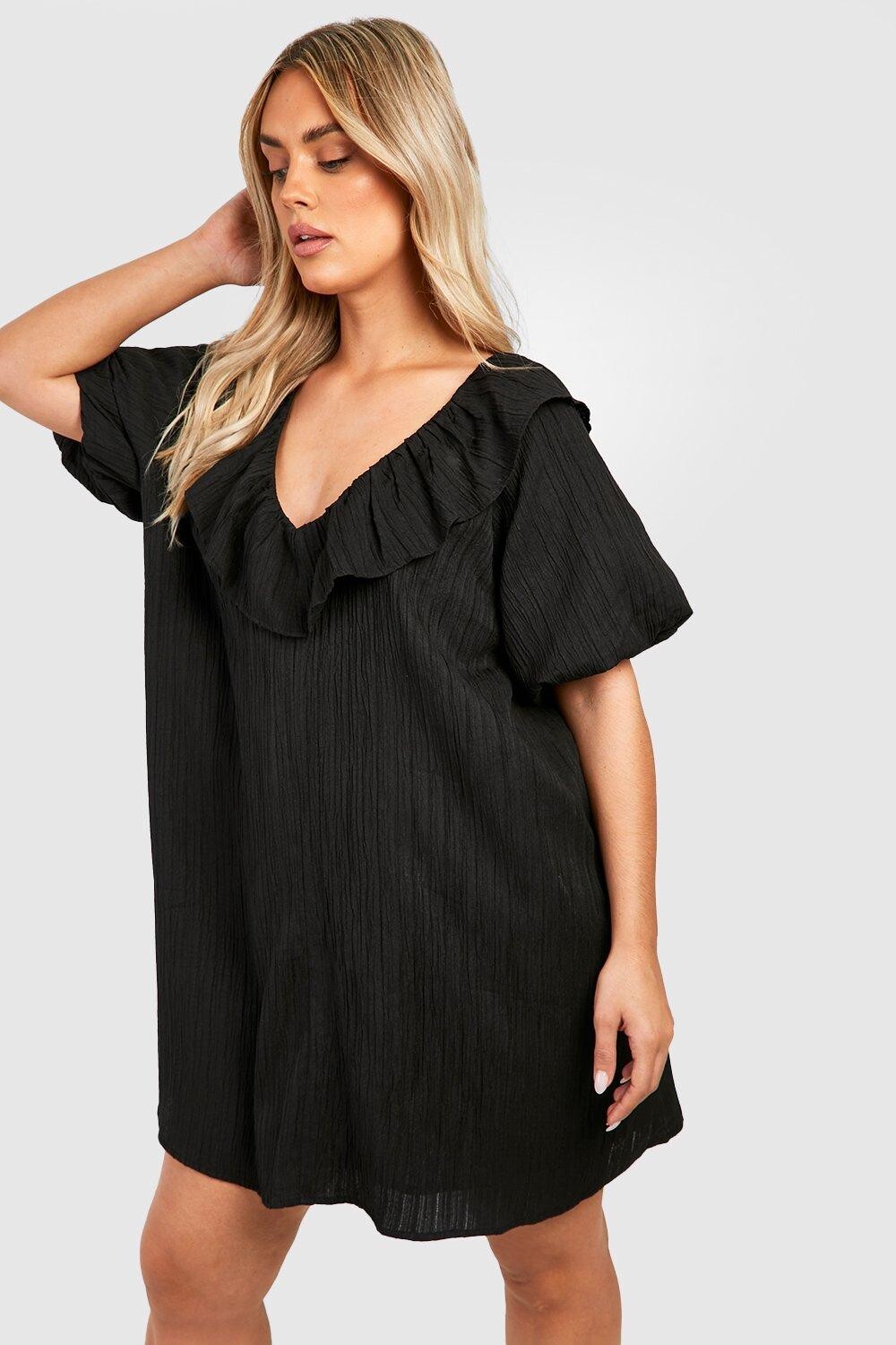 

Платье плюс с рюшами Boohoo, черный