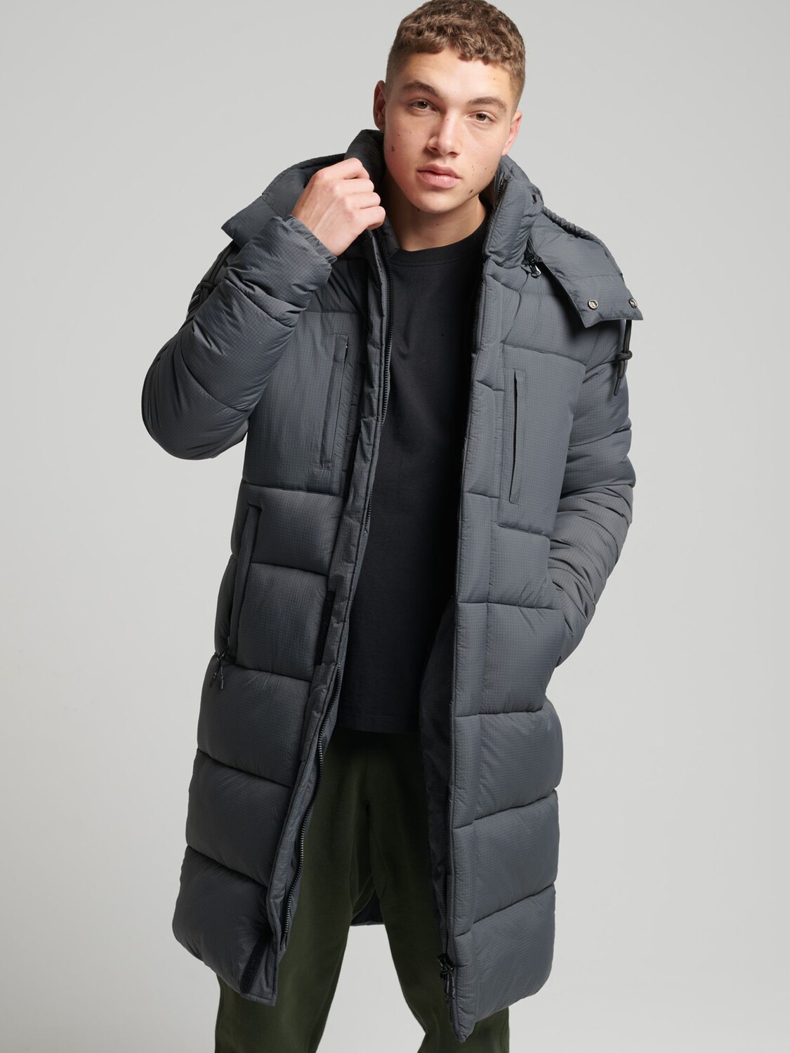 

Удлиненная куртка-пуховик Ripstop Superdry, футбольный уголь