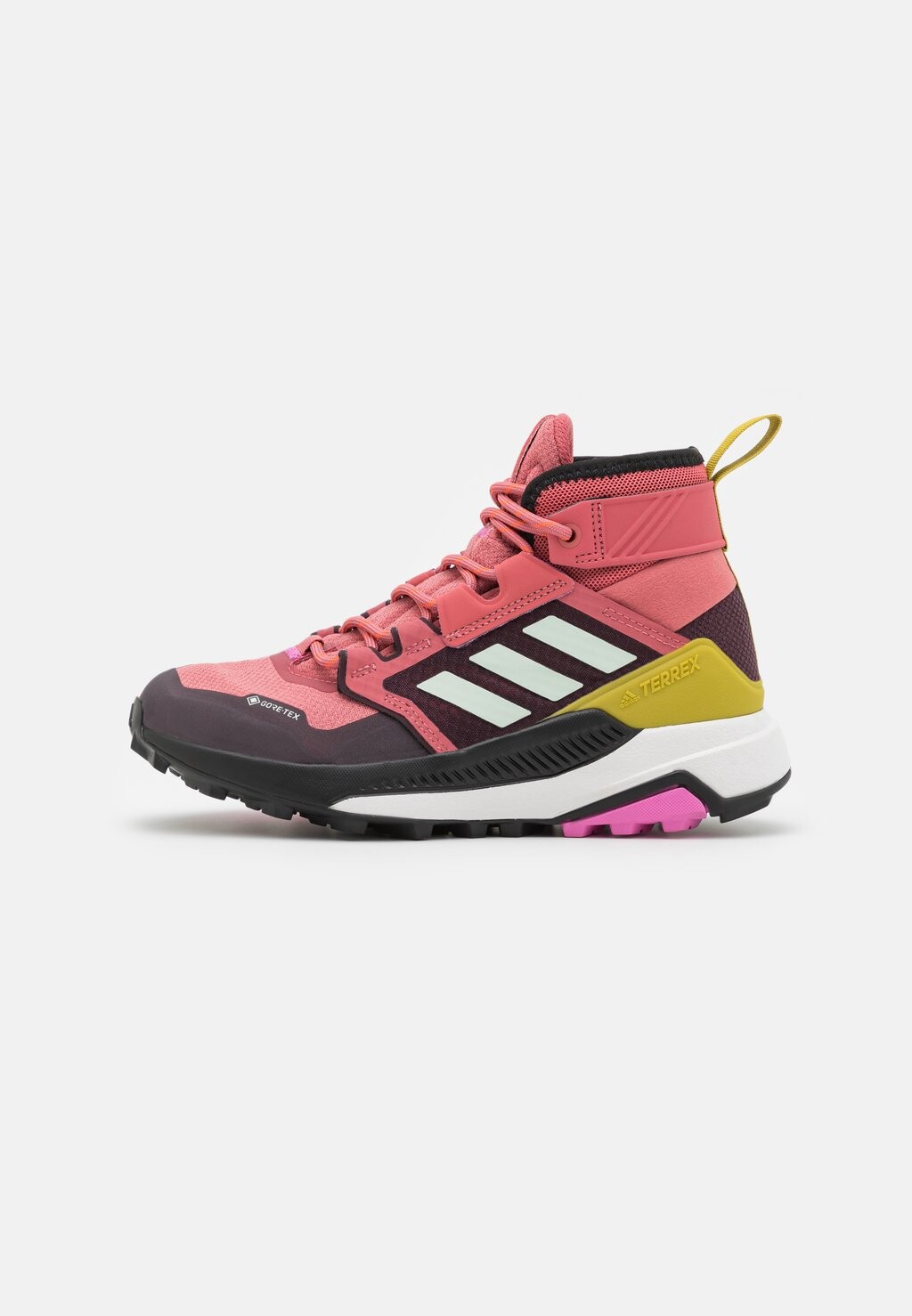 

Обувь для походов Adidas