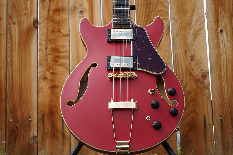 Электрогитара Ibanez AMH90 Cherry Red Flat 6-String Electric Guitar